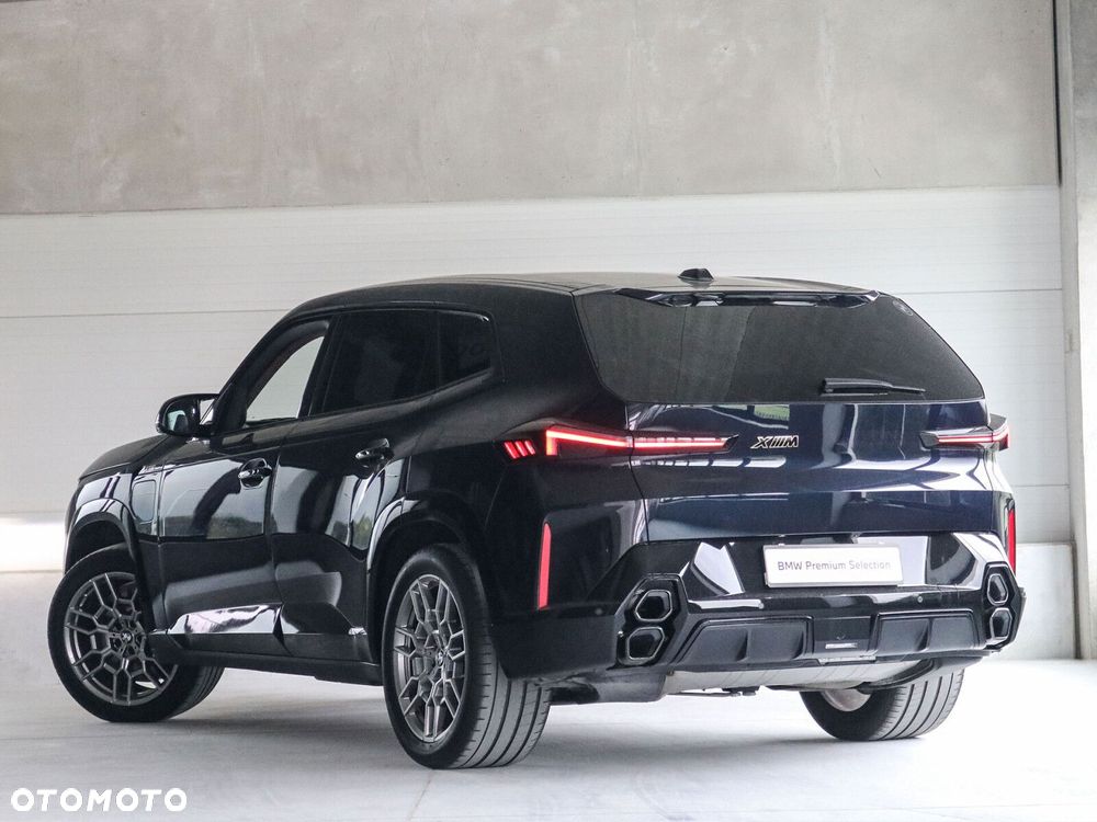 BMW XM - 7