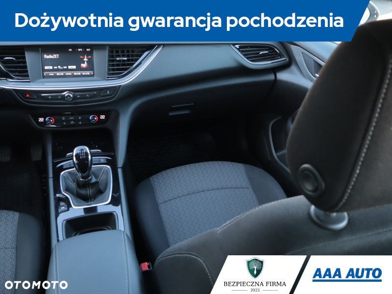 Opel Insignia - 10