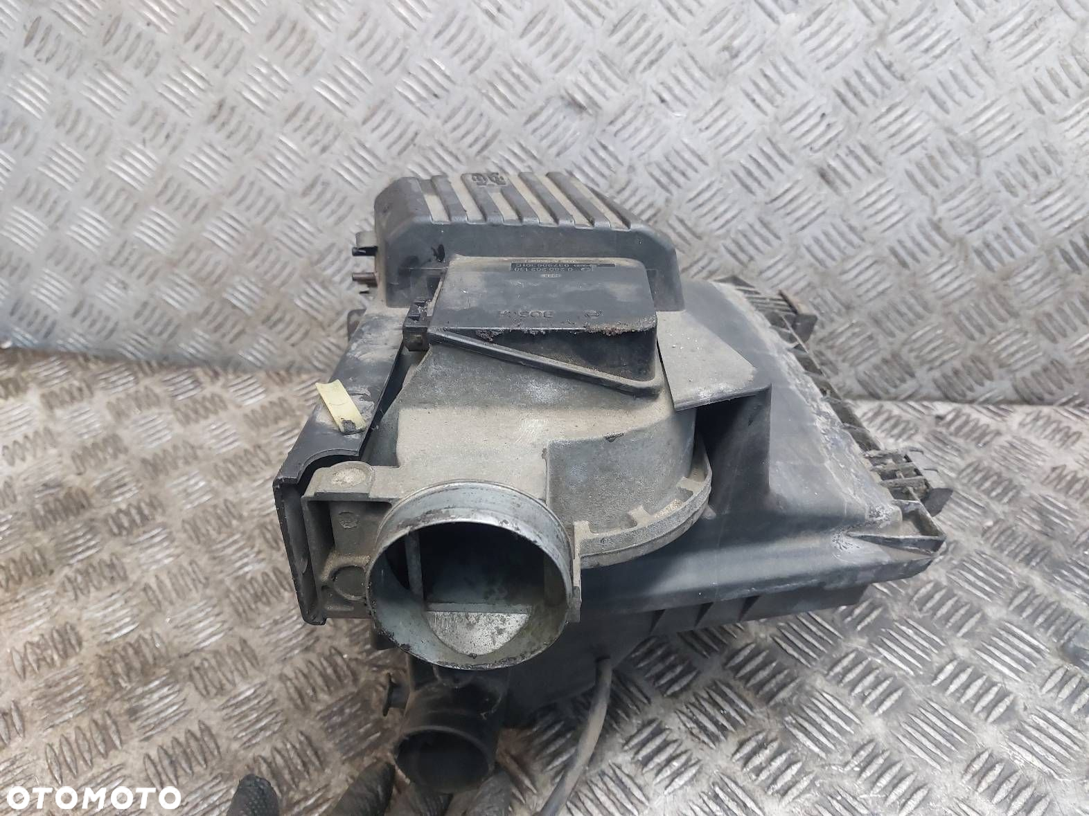 OBUDOWA FILTRA POWIETRZA + PRZEPŁYWOMIERZ GOLF III 2.0 GTI 1H0129607DA - 2