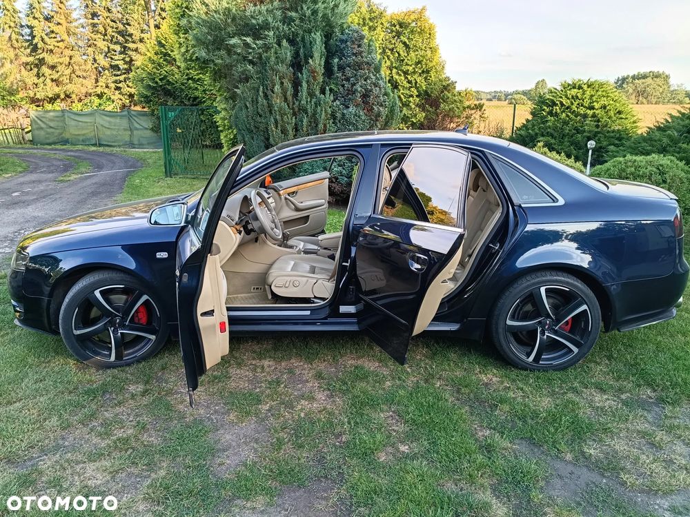 Audi A4 Limousine - 6