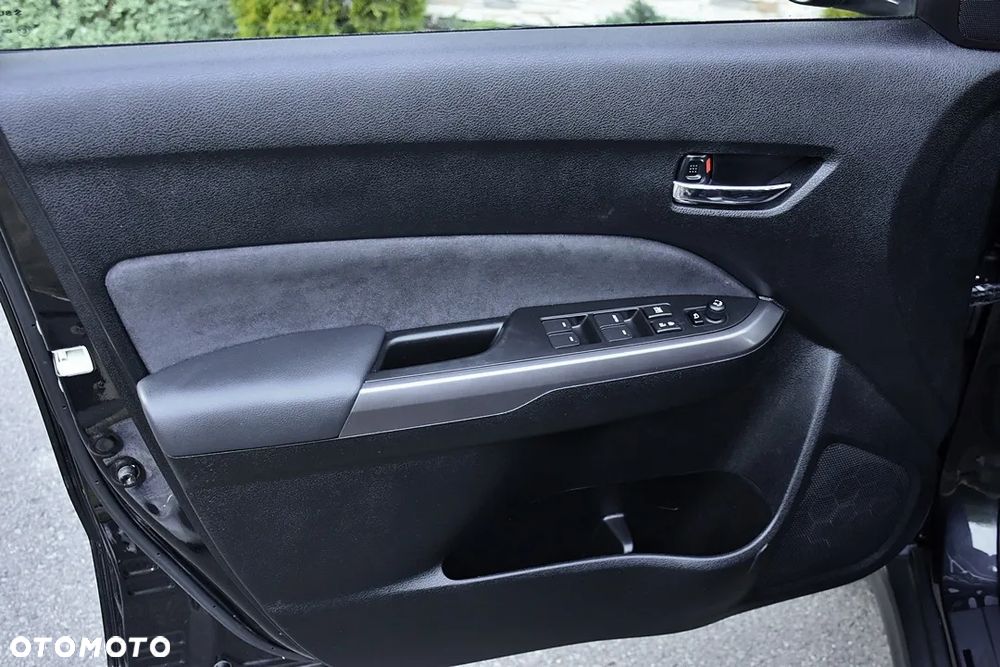 Suzuki Vitara 1.4 Boosterjet Hybrid Allgrip Comfort+ "SHINKAI" - 25