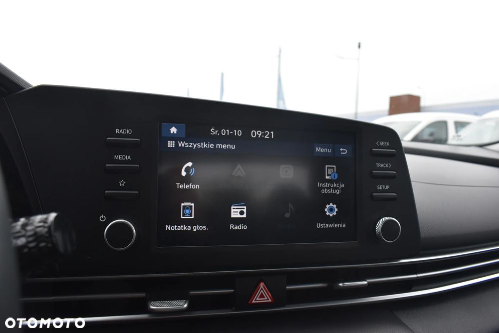 Hyundai Elantra 1.6 Smart CVT - 33