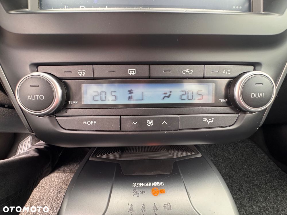 Toyota Avensis Touring Sports 1.6 D-4D Comfort - 29