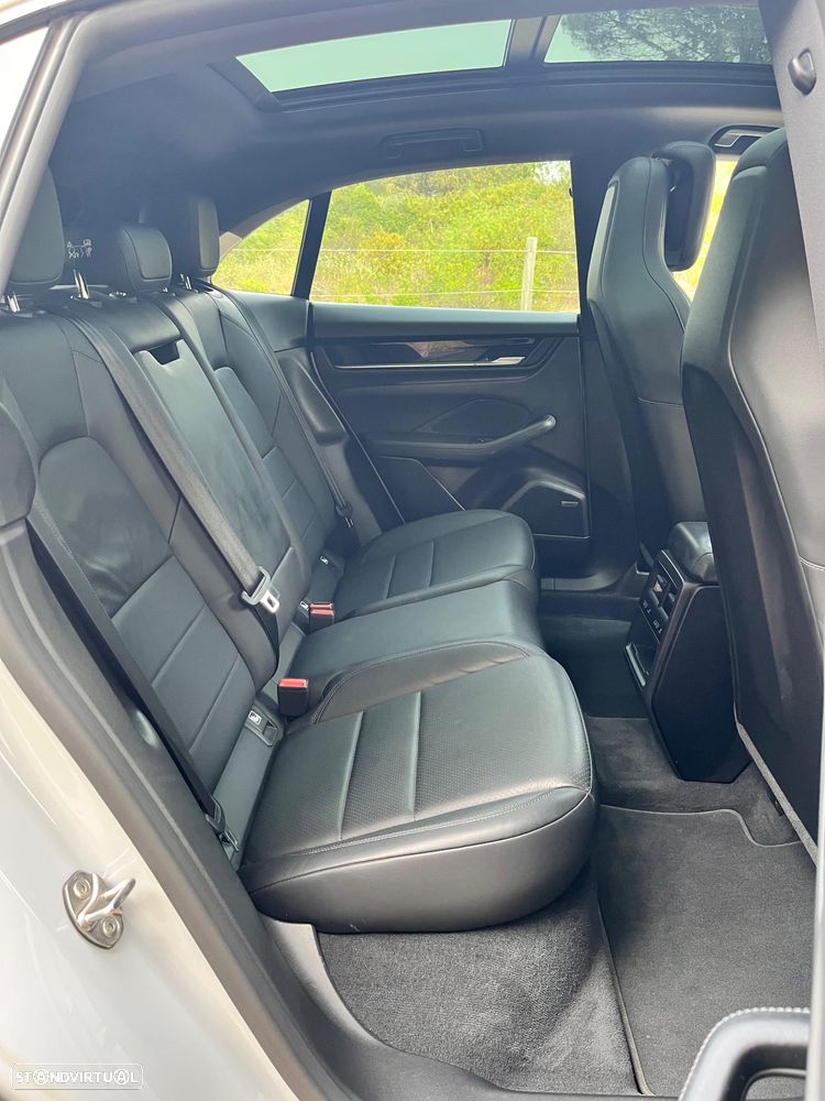 Porsche Macan Electric - 18