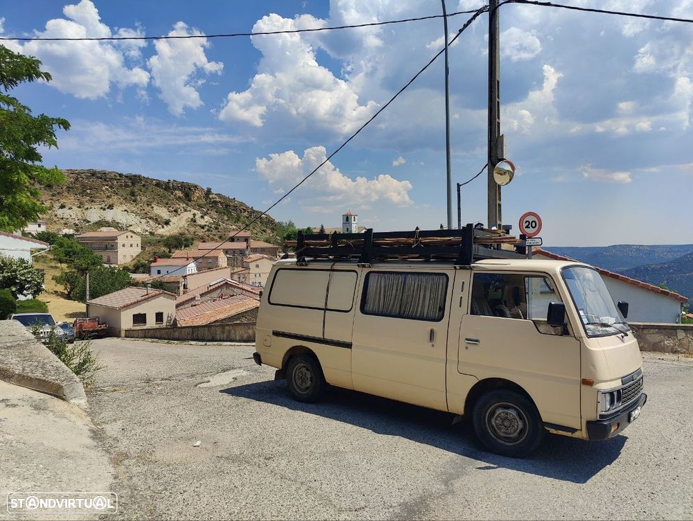 Nissan Urvan - 5
