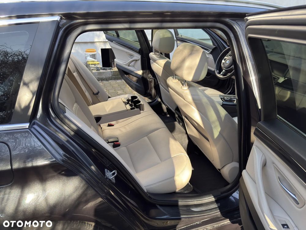 BMW Seria 5 520d xDrive - 19