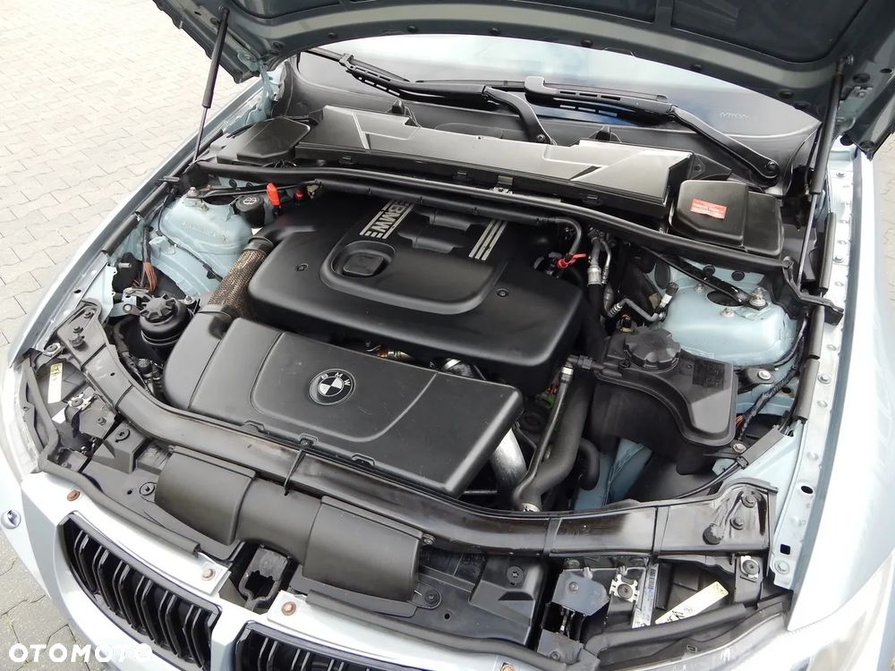 BMW Seria 3 320d - 17