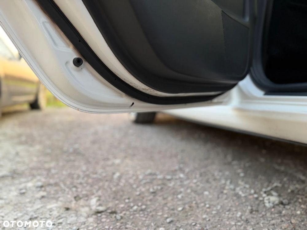 Toyota Auris 1.6 MultiMode Life+ - 29