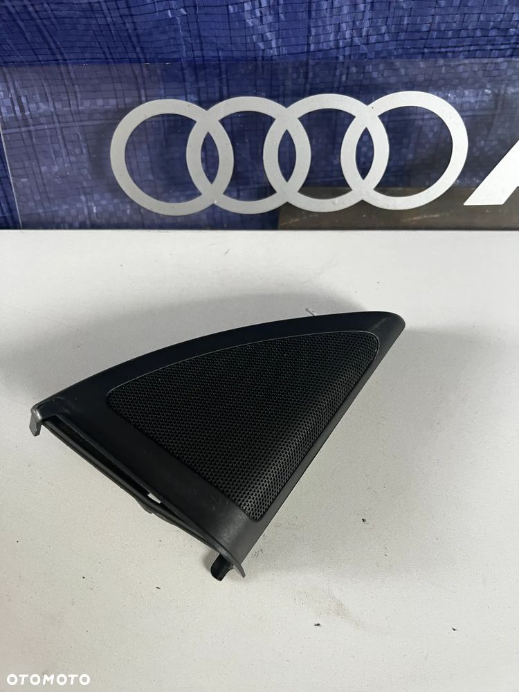 ZAŚLEPKA GŁOŚNIKA PRAWA AUDI A5 8F0035424 - 1