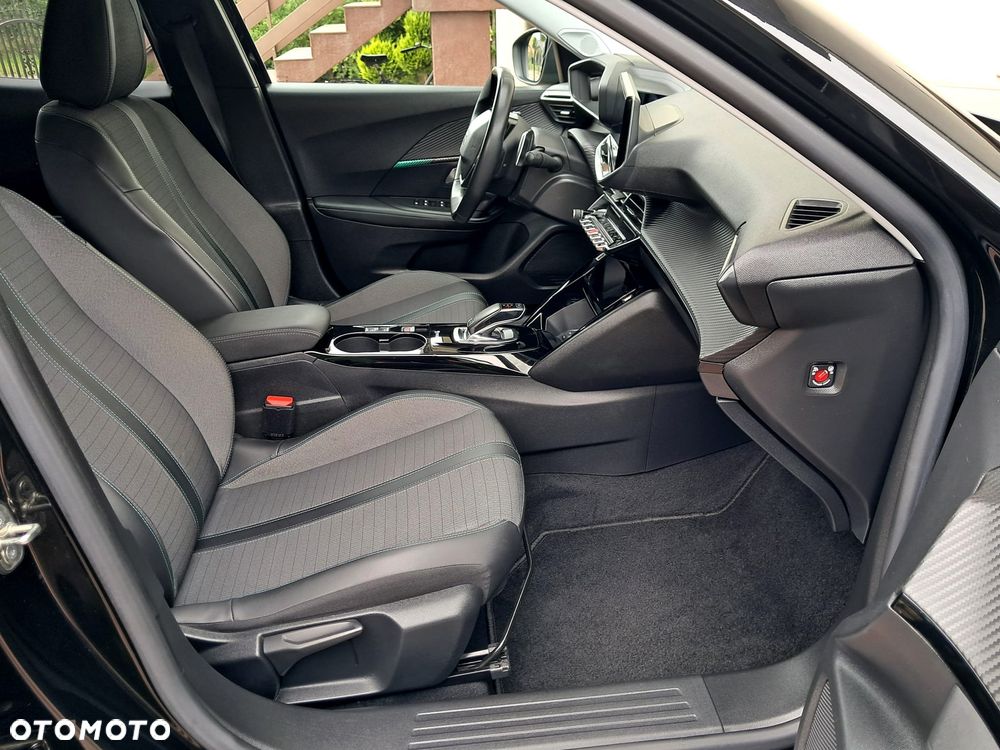 Peugeot 2008 BlueHDi 130 EAT8 Active - 13