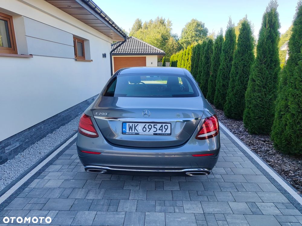 Mercedes-Benz Klasa E 200 9G-TRONIC Exclusive - 5