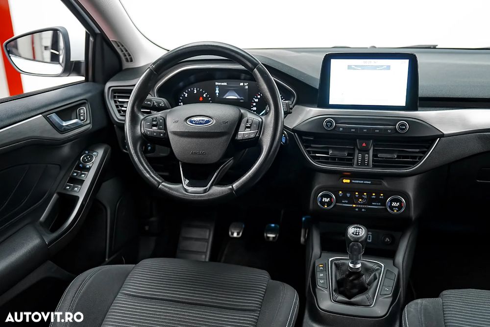 Ford Focus 1.5 TDCi DPF Start-Stopp-System Titanium - 12