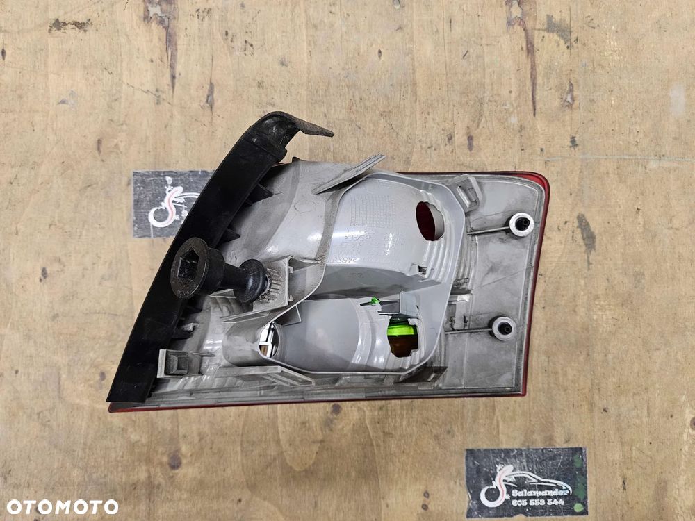 Lampa Lampy Tyl Tylna Prawa Lewa na w Blotnik AUDI A4 B7 Kombi Avant - 18