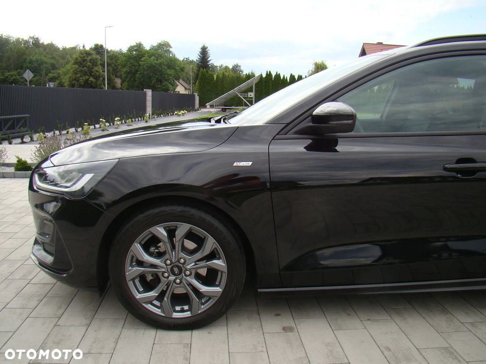 Ford Focus 1.5 EcoBlue STart-Stopp-System ST-LINE X - 6