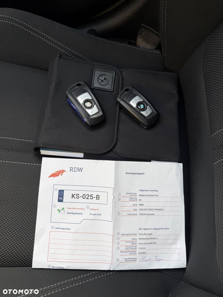 BMW Seria 3 320d Efficient Dynamics Edition Blue Perf Sport Line - 38