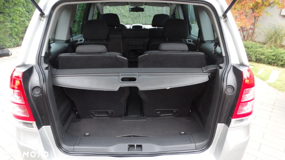 Opel Zafira - 9