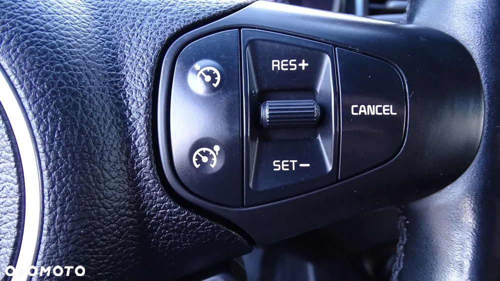 Kia Carens 1.7 CRDi Edition 7 - 19