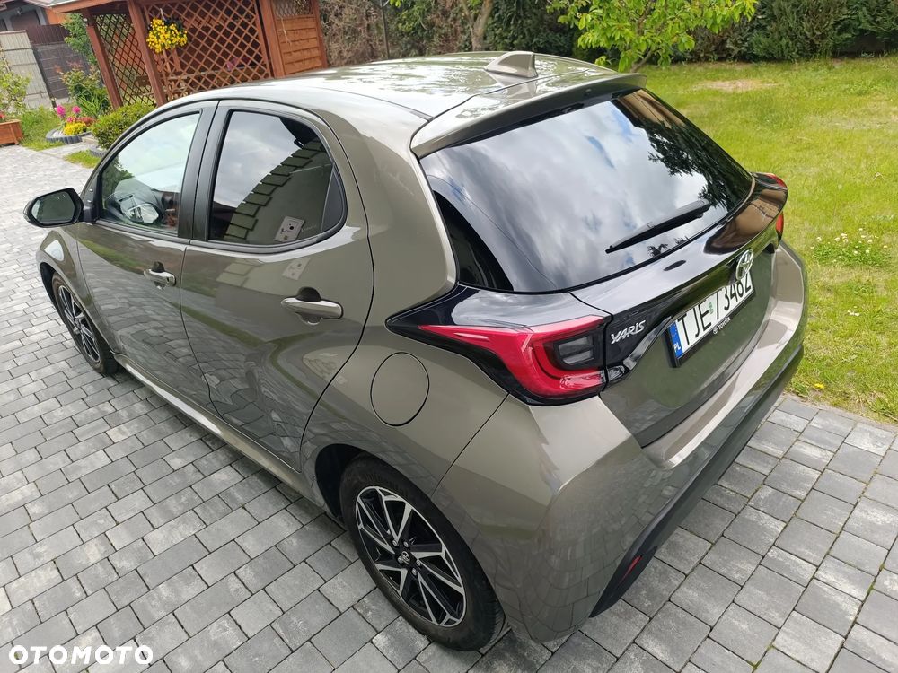 Toyota Yaris 1.0 Premium - 19