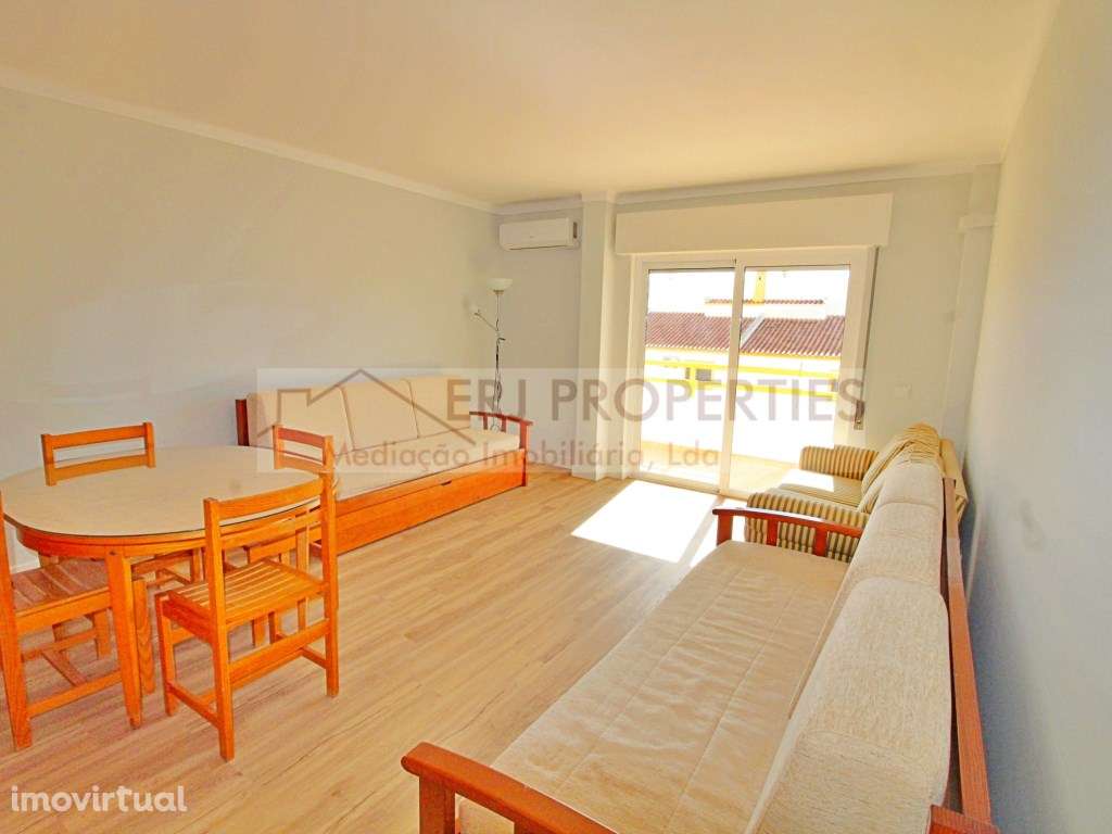 Exclusivo! Excelente T1 em Altura - Grande imagem: 2/11