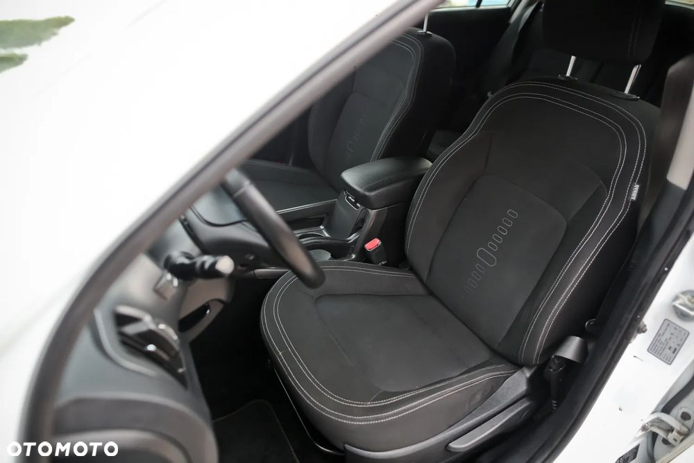 Kia Sportage 2.0 CRDI 4WD Automatik Spirit - 18