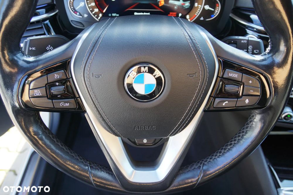 BMW Seria 5 520d xDrive Touring Sport Line - 24