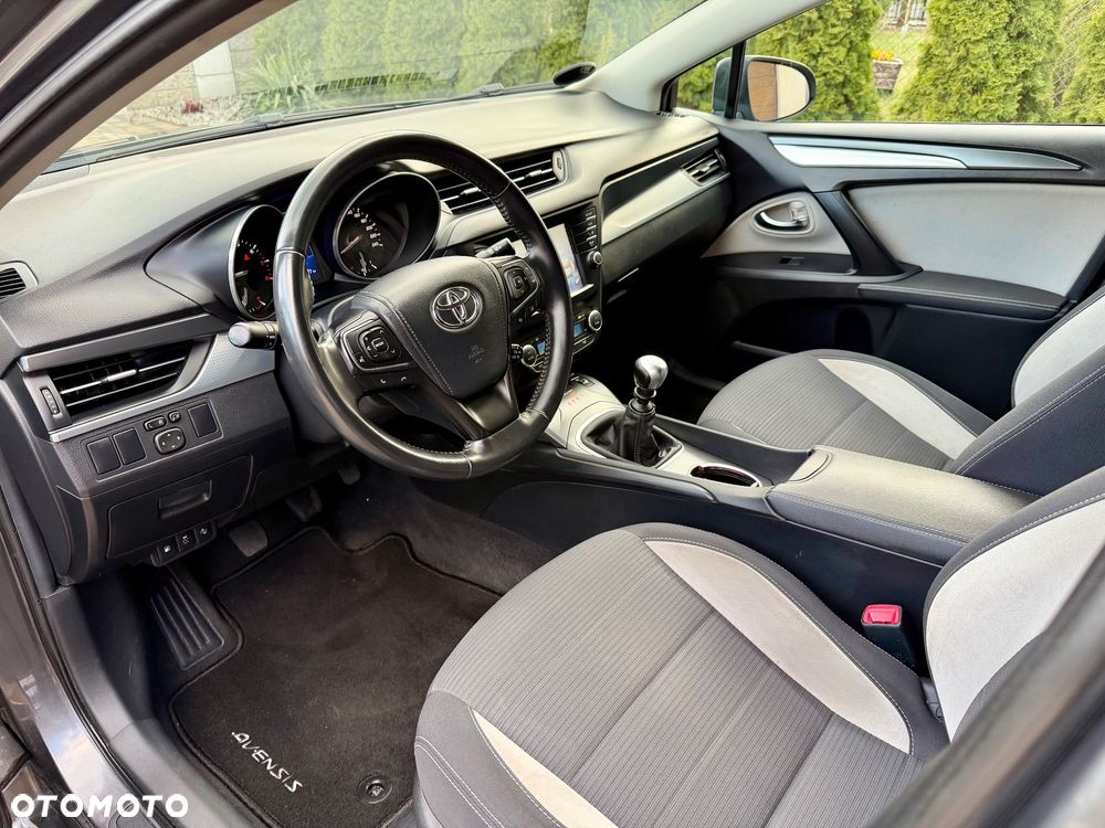 Toyota Avensis Touring Sports 1.8 Edition S+ - 17