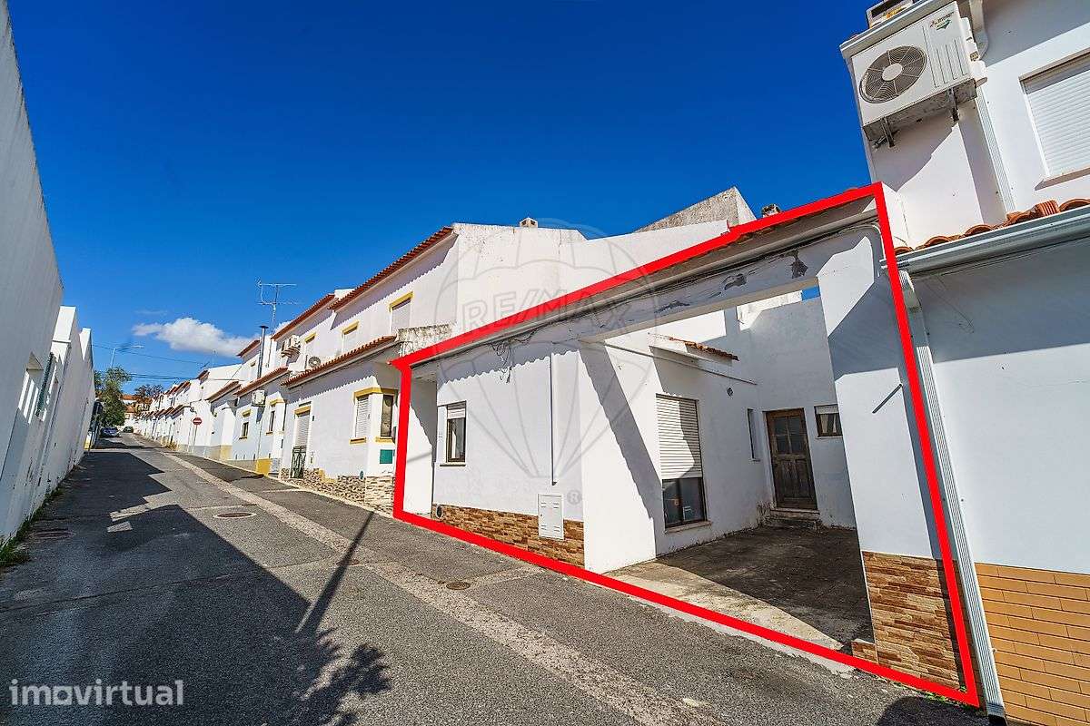 Moradia T2 para venda - Grande imagem: 2/25
