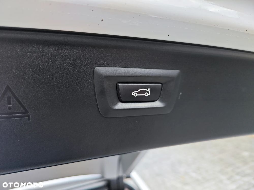 BMW Seria 5 520d xDrive Luxury Line - 17