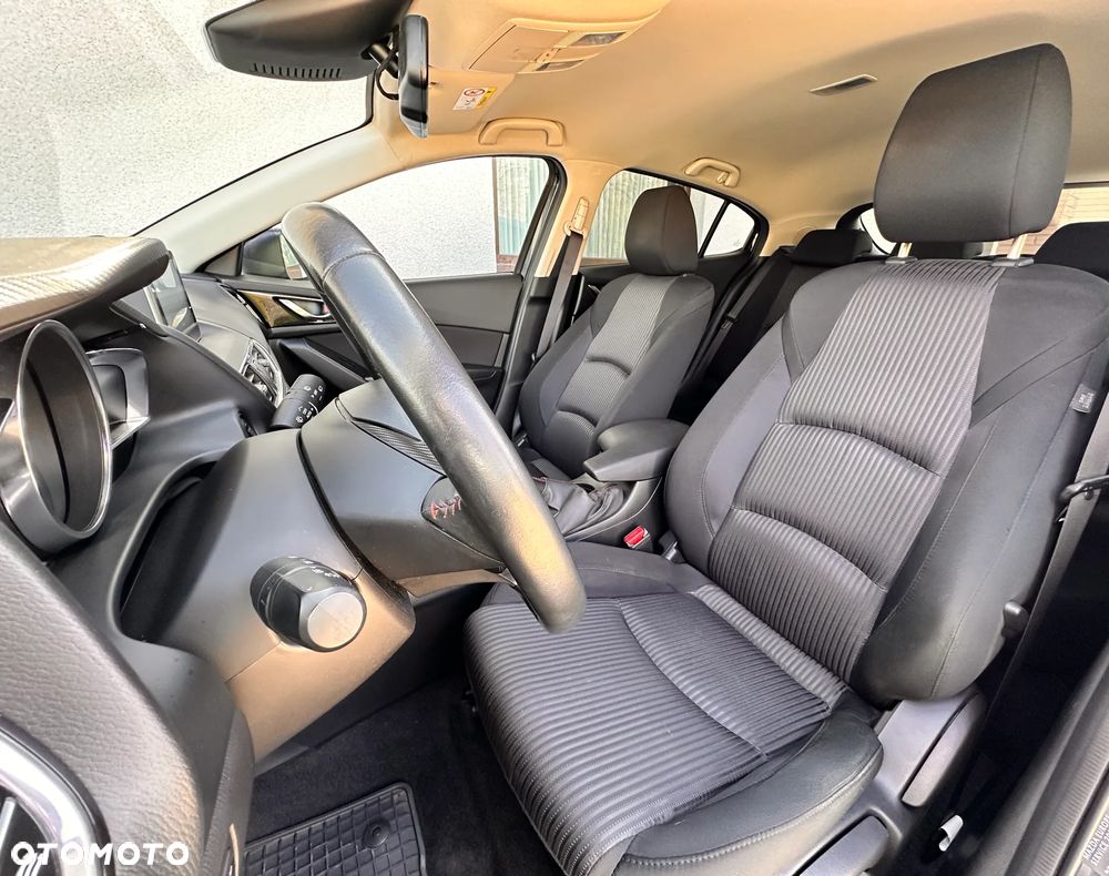 Mazda 3 - 12