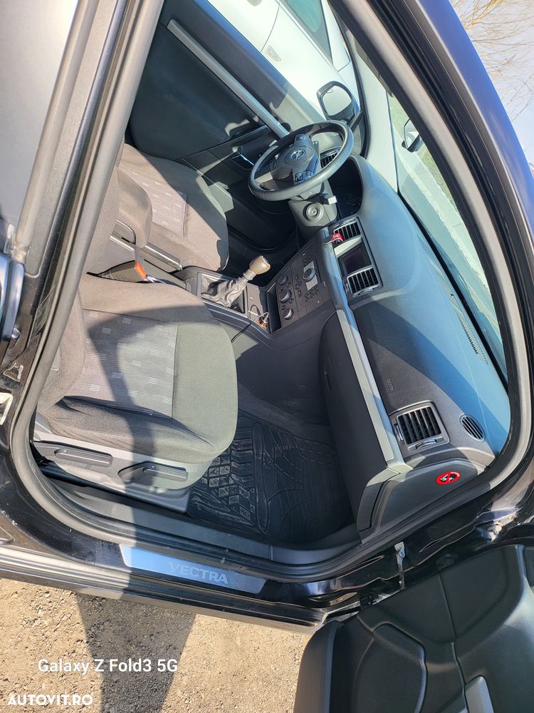 Opel Vectra 1.9 CDTI Cosmo - 11