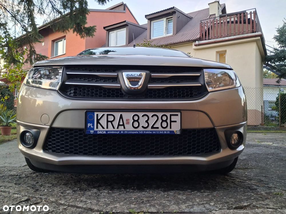 Dacia Sandero 1.2 16V Laureate EU6 - 24