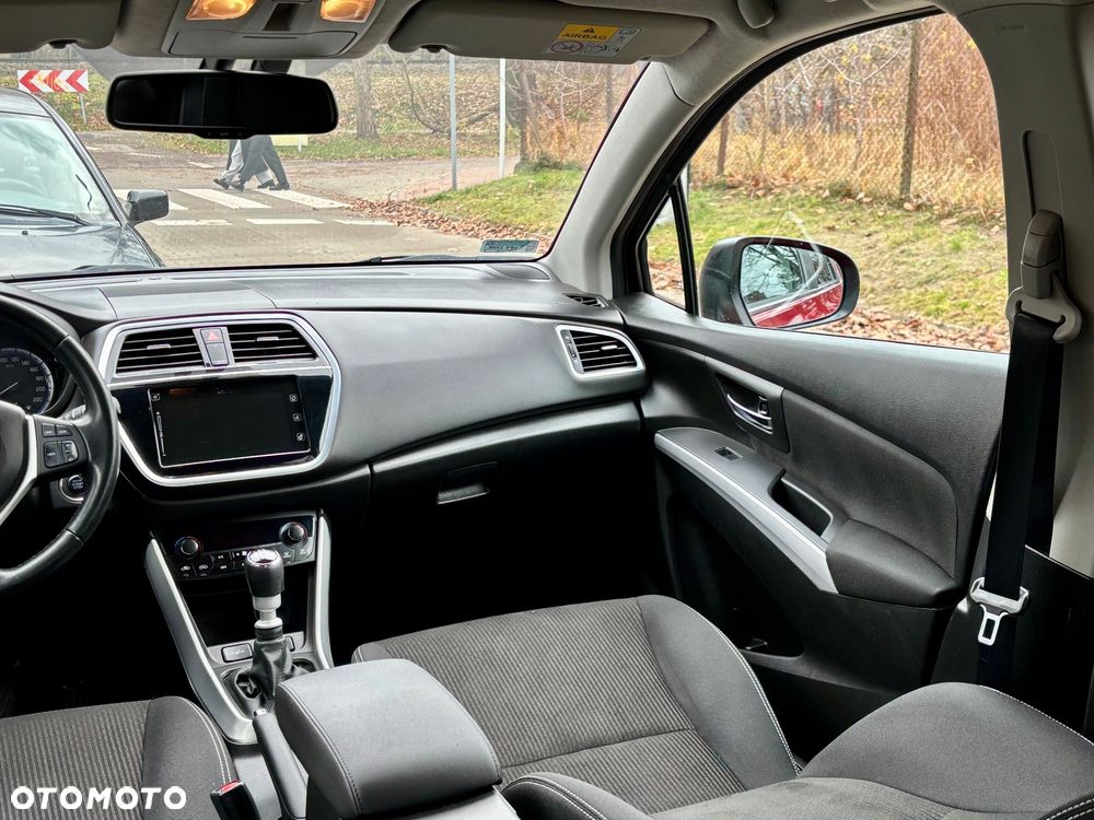 Suzuki SX4 S-Cross - 16