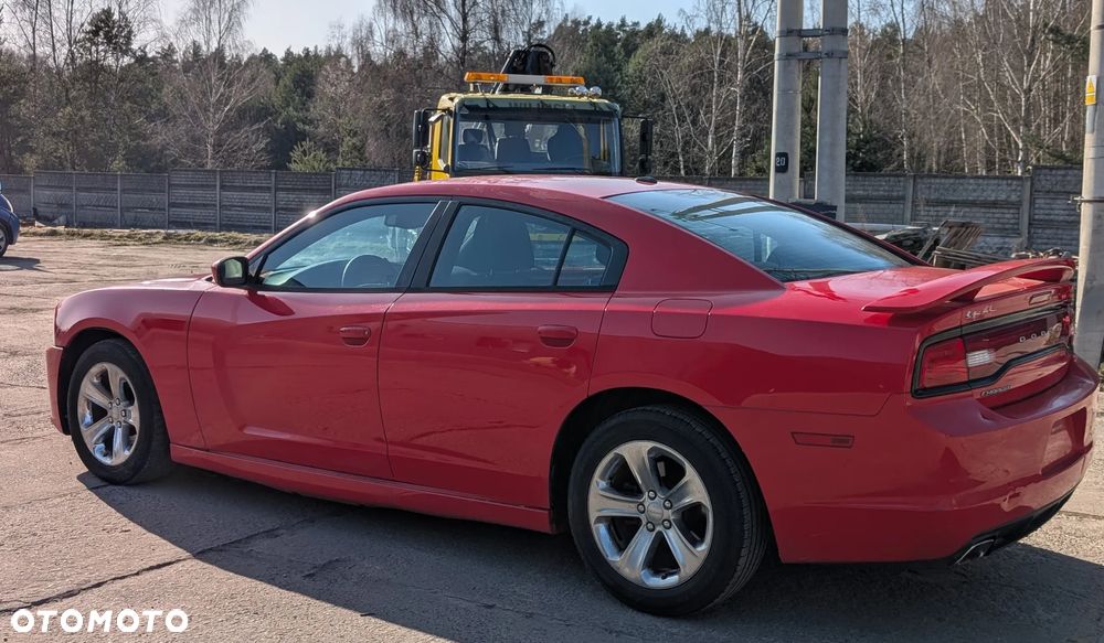 Dodge Charger 3.5 V6 Base - 3