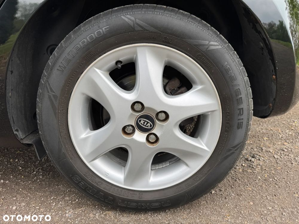 Kia Rio - 30