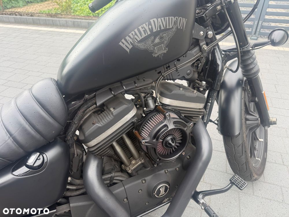 Harley-Davidson Sportster Iron 883 - 5
