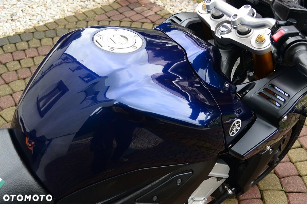 Yamaha FZ - 7