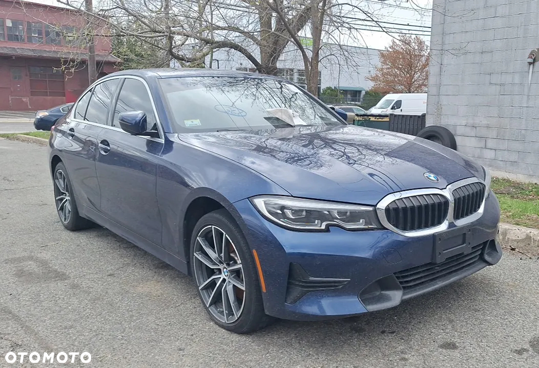 BMW Seria 3 330i xDrive Sport Line - 13
