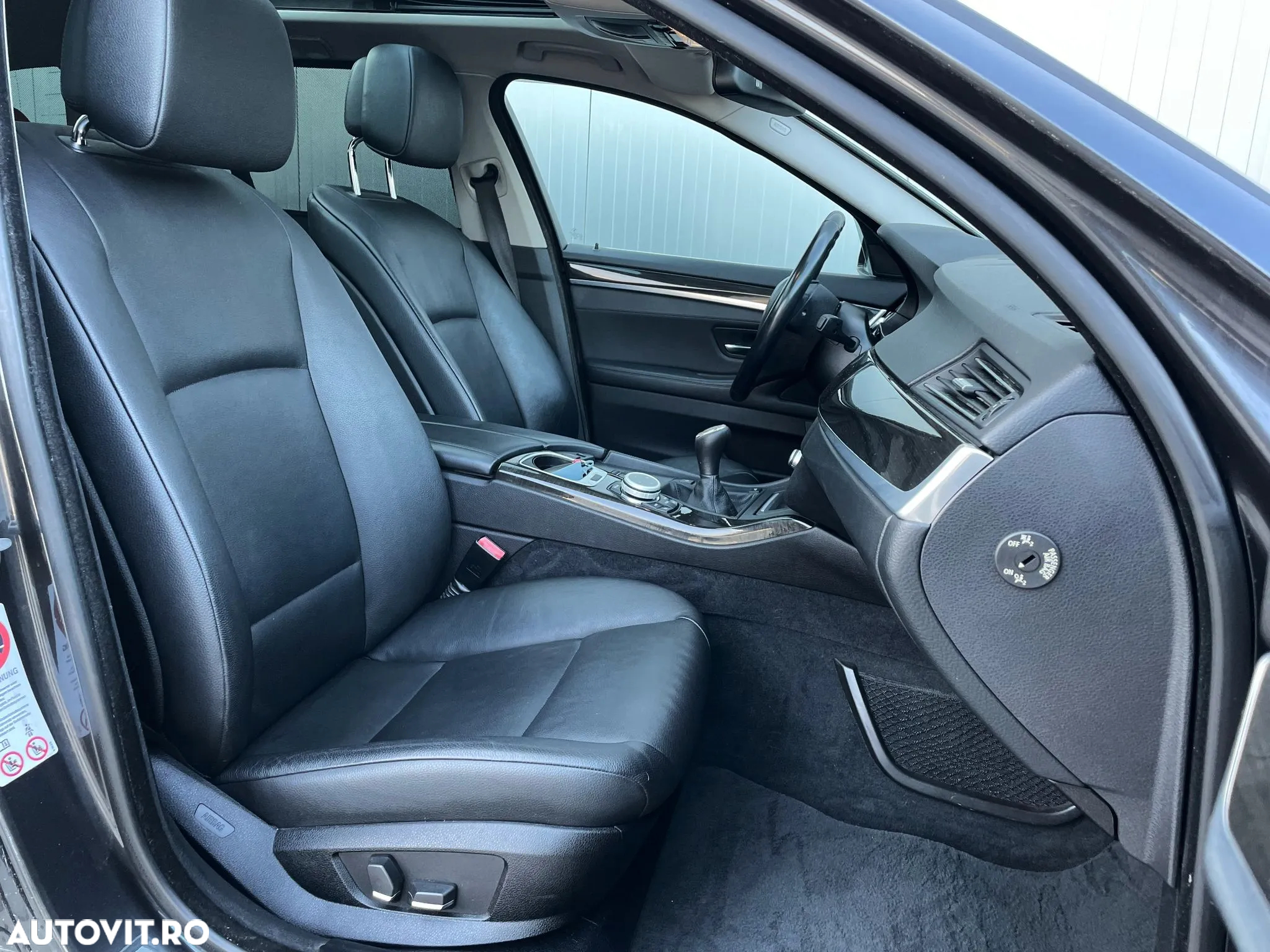 BMW Seria 5 520d Touring Aut. Luxury Line - 13