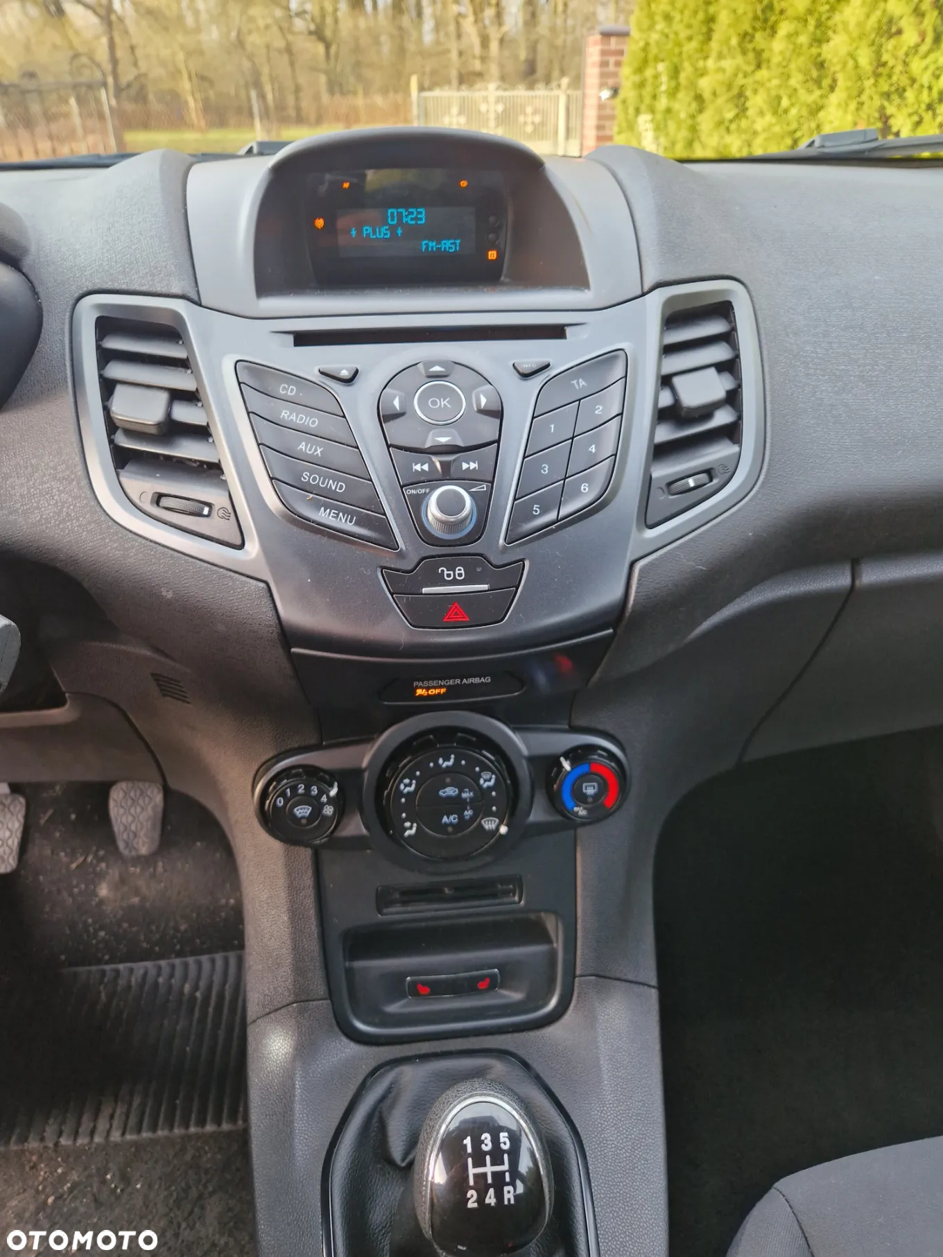 Ford Fiesta 1.0 Gold X - 25