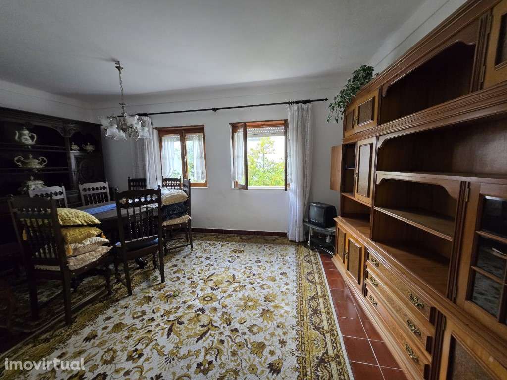 Moradia T2 com quintal, garagem e terraço no centro histórico da Vi... - Grande imagem: 3/27