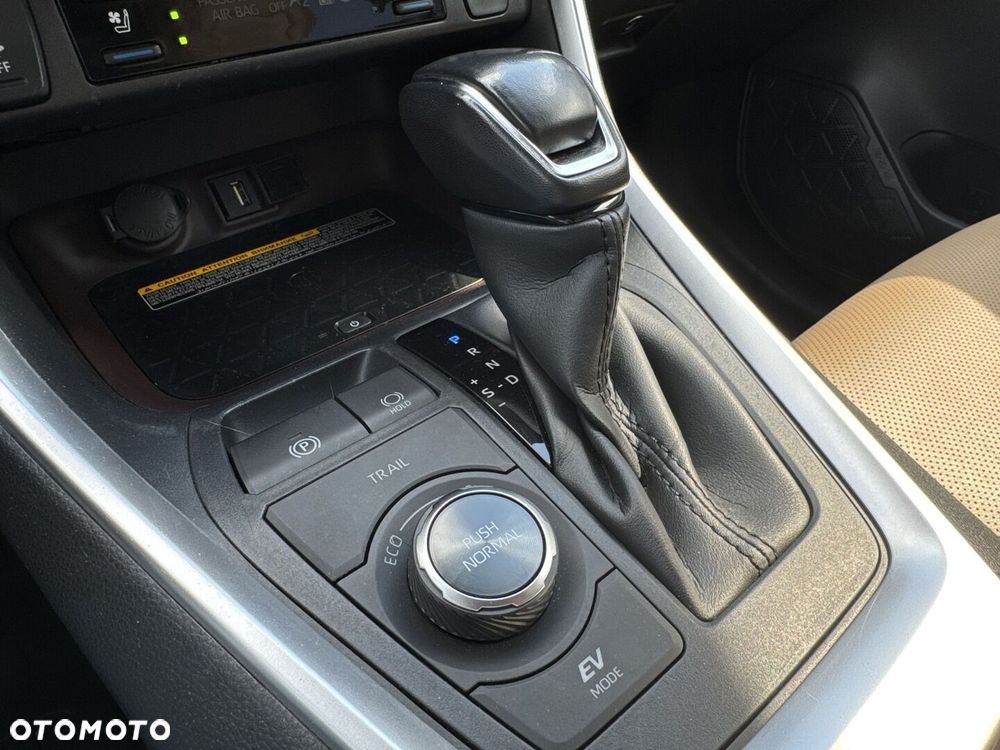 Toyota RAV4 - 26