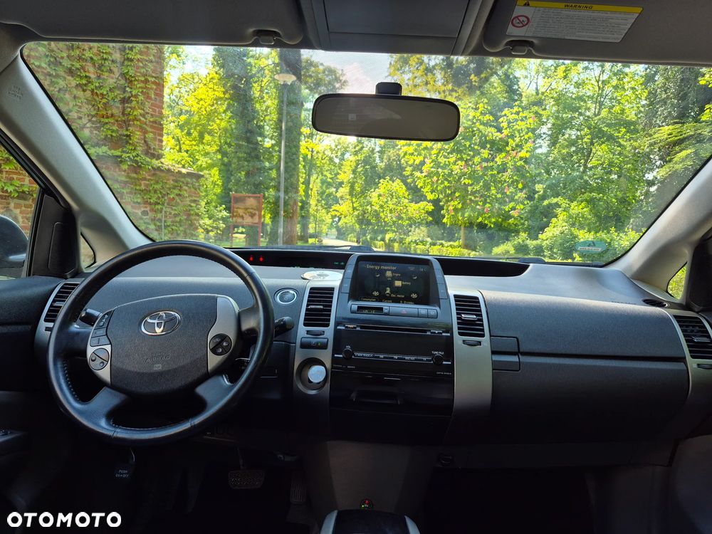 Toyota Prius 1.5 VVT-i Prestige - 17