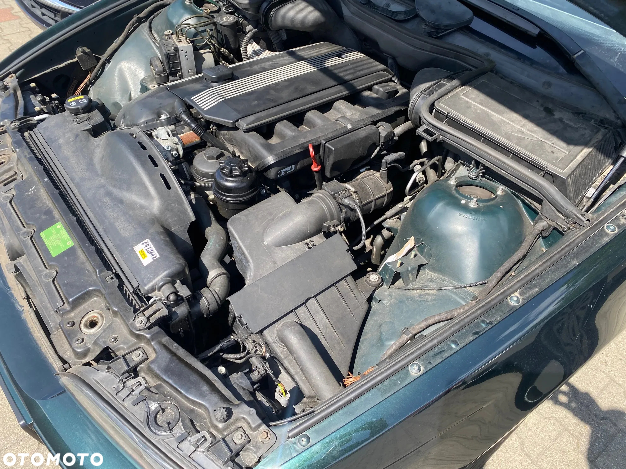 BMW Seria 5 520i - 38