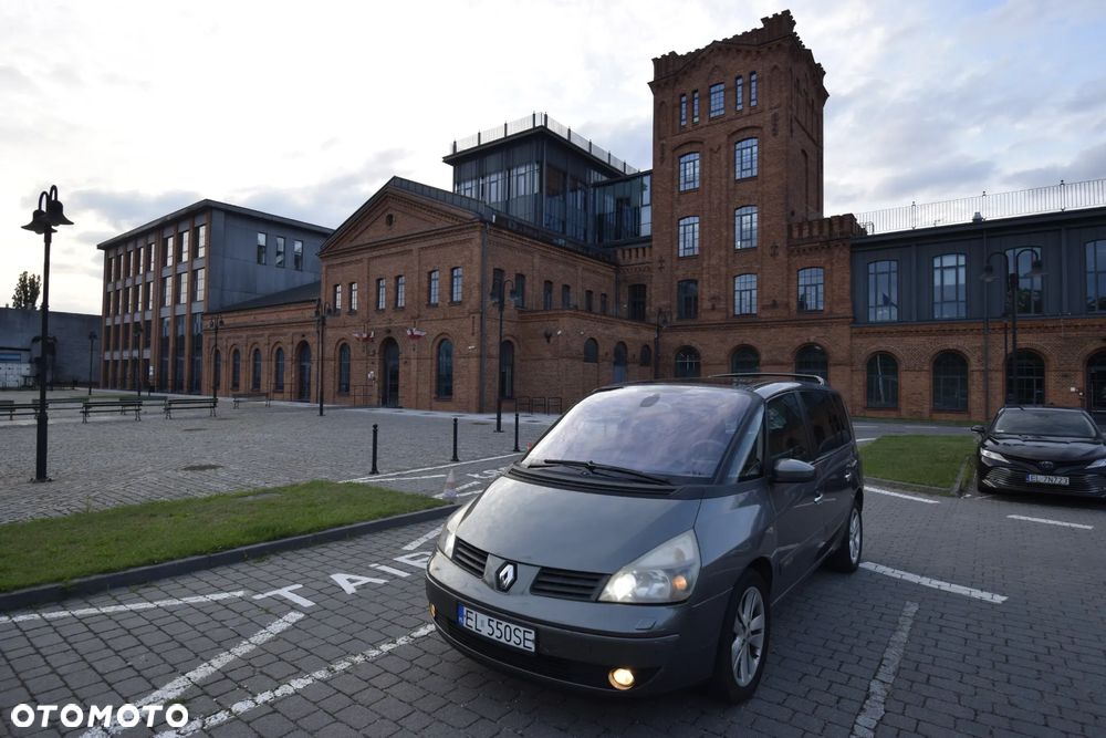 Renault Espace 3.0 dCi Initiale - 4