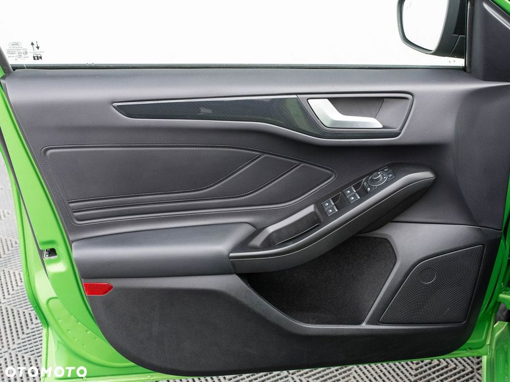 Ford Focus - 11
