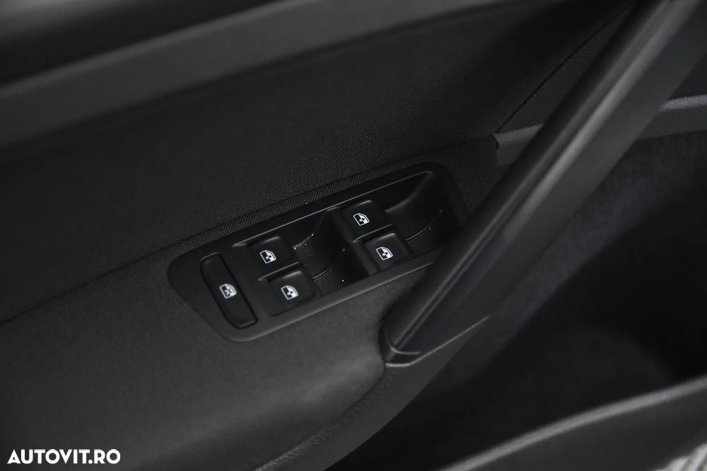 Volkswagen Golf - 14