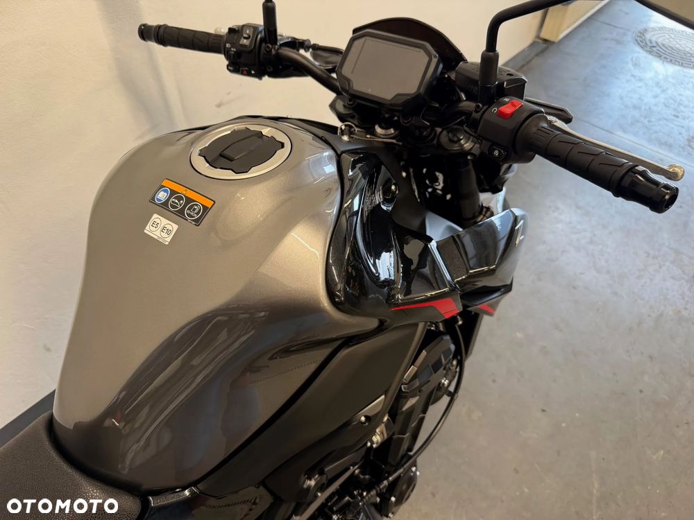 Kawasaki Z 900 - 32