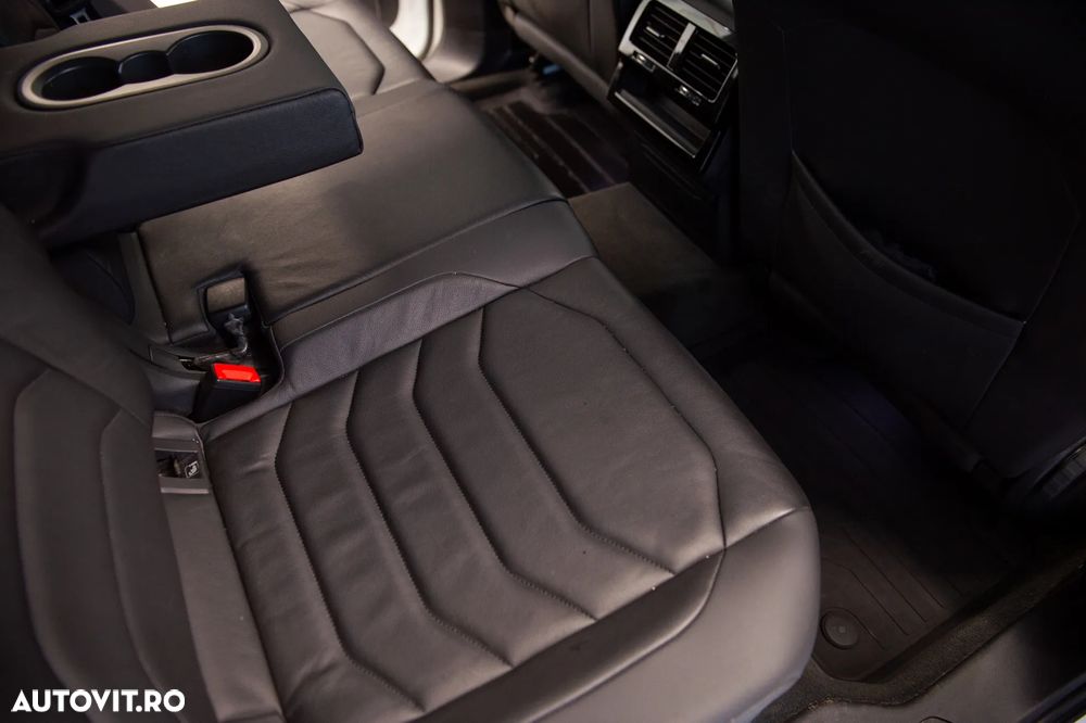 Volkswagen Touareg 3.0 V6 TDI 4Motion DPF Automatik - 30