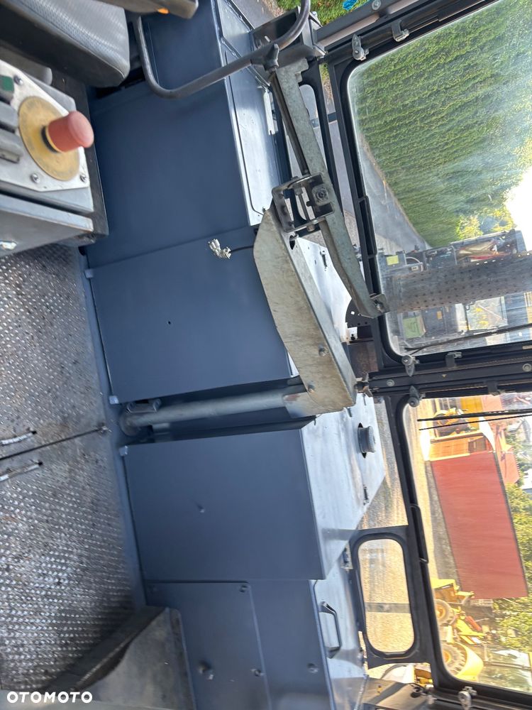 Volvo ABG 6820 VOLVO Rozściełacz Asfaltu na gąsienicach 2011rok układarka 2,5-5m elektryczne grzanie Niwelacja, stan bdb import - 15