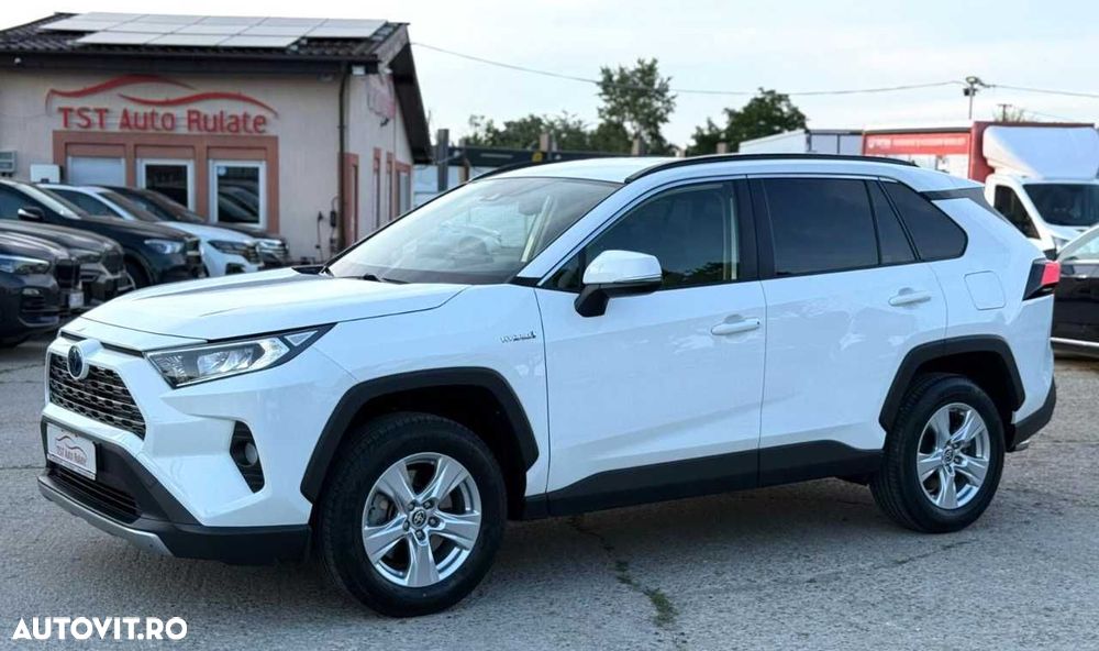 Toyota RAV4 - 4